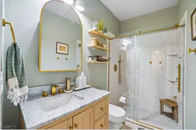 3D Foxwood Dr #D, Morris Plains, NJ 07950 - Photo 11