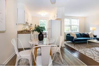 101 Gates Ave #4, Montclair Twp., NJ 07042 - Photo 7