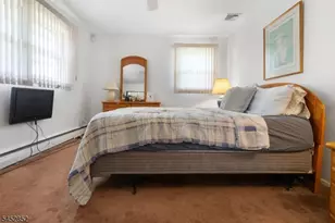 74 Farmingdale Rd, Wayne, NJ 07470 - Photo 19