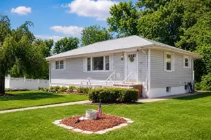 74 Farmingdale Rd, Wayne, NJ 07470 - Photo 3