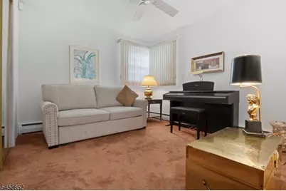 74 Farmingdale Rd, Wayne, NJ 07470 - Photo 17