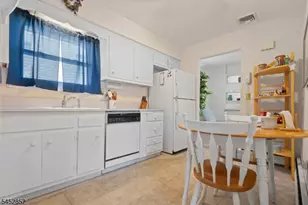 74 Farmingdale Rd, Wayne, NJ 07470 - Photo 13