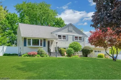 15 Maxine Dr, Morris Township, NJ 07960 - Photo 1