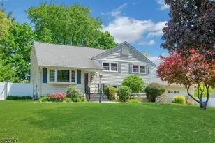 15 Maxine Dr, Morris Township, NJ 07960 - Photo 1