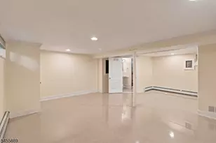 112 Sand Rd, Fairfield, NJ 07004 - Photo 17