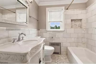 112 Sand Rd, Fairfield, NJ 07004 - Photo 19