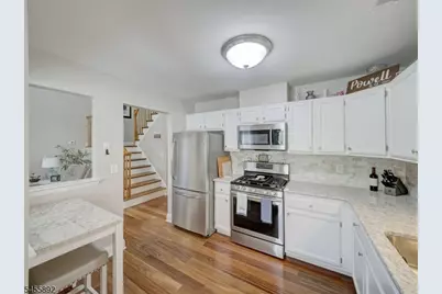 1102 Fox Hill Pl, Holland Township, NJ 08848 - Photo 5