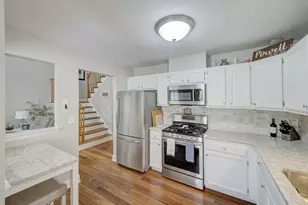 1102 Fox Hill Pl, Holland Township, NJ 08848 - Photo 5