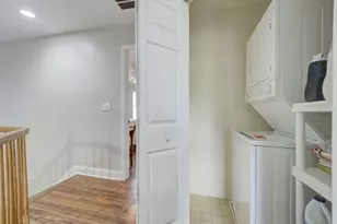 1102 Fox Hill Pl, Holland Township, NJ 08848 - Photo 15