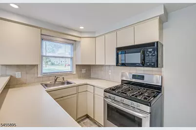 183 High St, Metuchen, NJ 08840 - Photo 23
