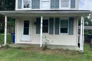 425 Julius Pemberton Rd, Springfield Twp., NJ 08068 - Photo 1