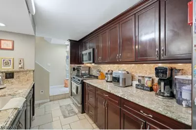 7 Arcata Pl, Ringwood, NJ 07456 - Photo 9