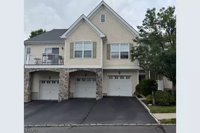 173 Terrace Ct #/16, Pompton Lakes, NJ 07442 - Photo 1