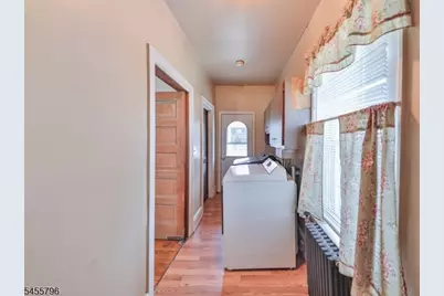 40 Chambers St, Phillipsburg, NJ 08865 - Photo 17