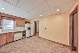 40 Chambers St, Phillipsburg, NJ 08865 - Photo 19