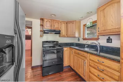 78 Woodlawn Rd, Sparta Township, NJ 07871 - Photo 15