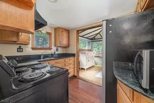 78 Woodlawn Rd, Sparta Township, NJ 07871 - Photo 17