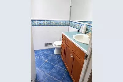37 Goltra Dr, Bernards Township, NJ 07920 - Photo 9