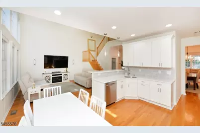90 Summer Hill Rd #90, Wayne, NJ 07470 - Photo 13
