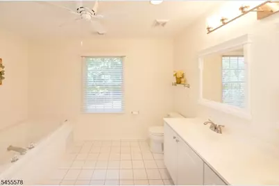 90 Summer Hill Rd #90, Wayne, NJ 07470 - Photo 21