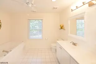 90 Summer Hill Rd, Wayne, NJ 07470 - Photo 21