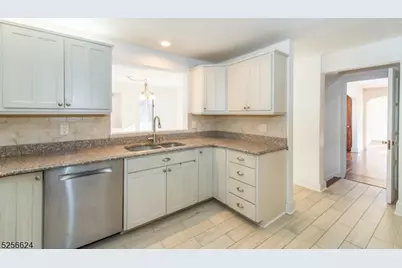 21 N Glen Rd, Mountain Lakes, NJ 07046 - Photo 13