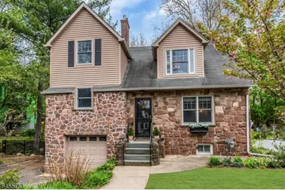 10 Passaic Ave, Roseland, NJ 07068 - Photo 3
