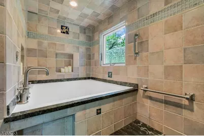 10 Passaic Ave, Roseland, NJ 07068 - Photo 23