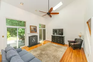 31 Lockley Ct, Mountain Lakes, NJ 07046 - Photo 9