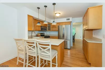 31 Lockley Ct, Mountain Lakes, NJ 07046 - Photo 5