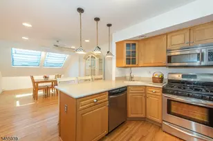 31 Lockley Ct, Mountain Lakes, NJ 07046 - Photo 7