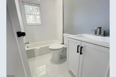 823 S 14th St, Newark, NJ 07108 - Photo 21