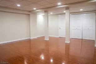 54F F Houston Taylor Ct, Parsippany, NJ 07950 - Photo 31