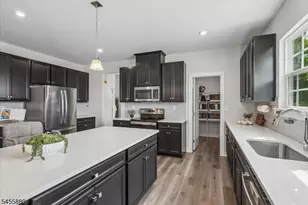 2 Vansickle Ct, Roxbury Township, NJ 07850 - Photo 11