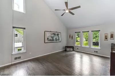 33 Highmount Ave, Warren Township, NJ 07059 - Photo 3
