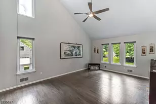 33 Highmount Ave, Warren Township, NJ 07059 - Photo 3