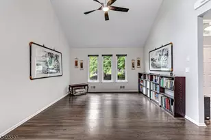 33 Highmount Ave, Warren Township, NJ 07059 - Photo 5