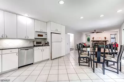 33 Highmount Ave, Warren Township, NJ 07059 - Photo 11