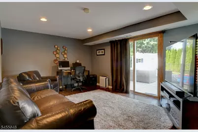 1 Evelyn Pl, Pequannock Township, NJ 07444 - Photo 17
