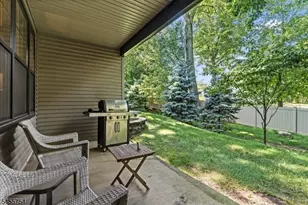 103 Mariners Pointe, Hopatcong, NJ 07843 - Photo 23