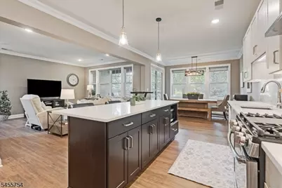 103 Mariners Pointe, Hopatcong, NJ 07843 - Photo 5