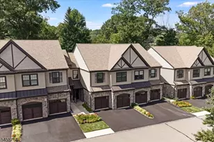 103 Mariners Pointe, Hopatcong, NJ 07843 - Photo 33