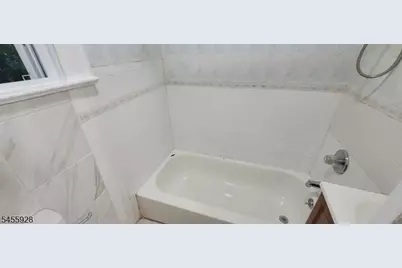 272 Littleton Ave, Newark, NJ 07103 - Photo 5