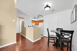 70 Sage Ct, Bedminster Township, NJ 07921 - Photo 5