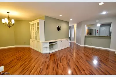 7 Pine Hollow Ct, Jefferson Township, NJ 07438 - Photo 3