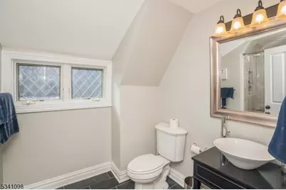 88 W Main St, Mendham, NJ 07945 - Photo 33