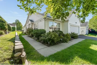 99 Kensington Cir, White Township, NJ 07823 - Photo 3
