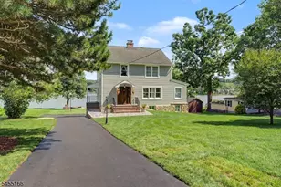 21 Musconetcong Ave, Stanhope, NJ 07874 - Photo 11