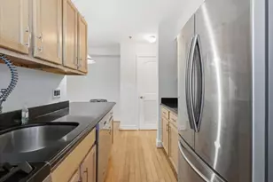 70 S Munn Ave, East Orange, NJ 07018 - Photo 9