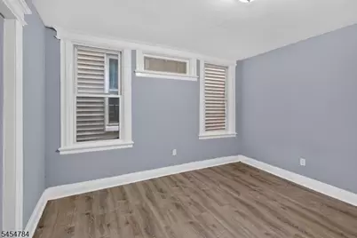 529 S Clinton St, East Orange, NJ 07018 - Photo 13